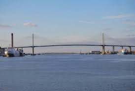 Queen Elizabeth Ii Bridge And River Thames London 4 Weddings A Funeral River Thames London City London Bridge
