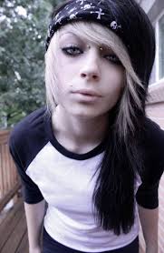 Love it. Blackish brown with blonde under fringe