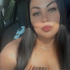 Lauren's time at Jason's birthday dinner can only be described as very  disappointing. 🎂