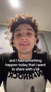 Haven’t even been in Chicago for a day and already had this wonderful  encounter with a hero in the fight against gun violence 🥲  #PeachStateCreators #DNC