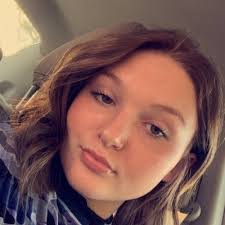 Sydney Gadd's Instagram, Twitter & Facebook