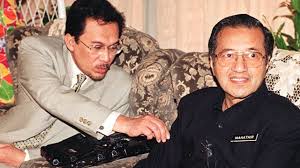 Perdana menteri adalah ketua menteri atau seseorang yang mengepalai sebuah kabinet pada sebuah negara dengan sistem parlementer. Kisah Dan Sejarah Anwar Ibrahim Bapa Reformasi Malaysia Iluminasi