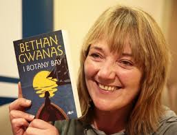 Lle wyt ti'n ysgrifennu?