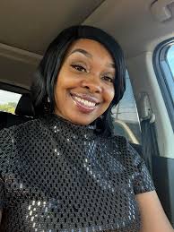 Celebrity bartender needs backup