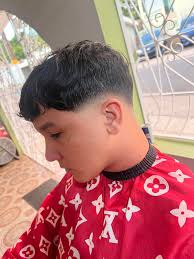 Profile for Efra Barber