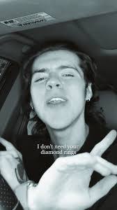 Lana Pollard's Instagram, Twitter & Facebook