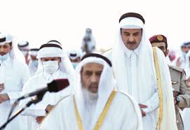 #صحيفة_المدينة أظهر بث تلفزيوني على الهواء مباشرة أصوات سقوط صواريخ قرب القصر الرئاسي في كابل ØµØ§Ø­Ø¨ Ø§Ù„Ø³Ù…Ùˆ ÙŠØ¤Ø¯ÙŠ ØµÙ„Ø§Ø© Ø¹ÙŠØ¯ Ø§Ù„Ø£Ø¶Ø­Ù‰