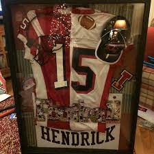 Shadow box display case cut the two ends of the sides, top and bottom at opposite 45 degree angles. 33 Shadow Box Ideas Shadow Box Framed Jersey Shadow Boxes
