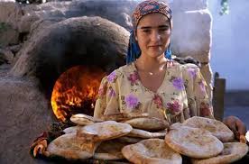 Asal usul manusia menurut pandangan agama islam sangat bertentangan dengan apa yang telah dikemukakan oleh para pencetus dan pendukung teori evolusi. Berbagi Ilmu Dengan Blog Asal Usul Dan Tutorial Membuat Roti Canai