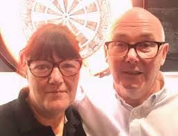 Lesley Justice's Instagram, Twitter & Facebook