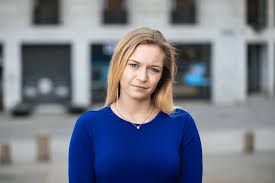 Efter skolan studerade hon filosofi, politik och ekonomi vid warwick university från 2011 till 2015. Mathilde Er Feminist Men Vil Ikke Ga I 8 Marstog Finansforbundet