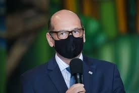 Essa pandemia ainda vai persistir durante 2021, ainda vamos lutar com ela em 2021, quiçá no começo de 2022, declarou covas, atentando que mesmo com a vacinação, ainda pode haver a necessidade de haver um. Oq43mp9wpszvwm