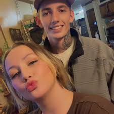 Join me live at 11 central as we talk with the sister of missing Danielle  Bell.