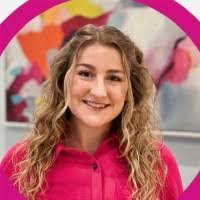 Theresa Duff's Instagram, Twitter & Facebook