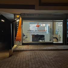 Daha hesaplı ve kullanışlı ring light nasıl yapılır altı led aydinlatma nasıl yapılır, mutfak dolabı işık bandı, mutfak dolabı aydinlatma. Arkadas Elektrik Mersin Elektrik Ariza Bakim
