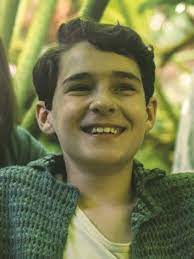 His birthday, what he did before fame, his family life, fun trivia facts, popularity rankings, and more. Edan Hayhurst Allocine