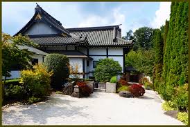 It probably goes without say but an eco house should not be drafty. Eco Haus Dusseldorf Gebaude Im Garten Foto Bild Deutschland Europe Nordrhein Westfalen Bilder Auf Fotocommunity