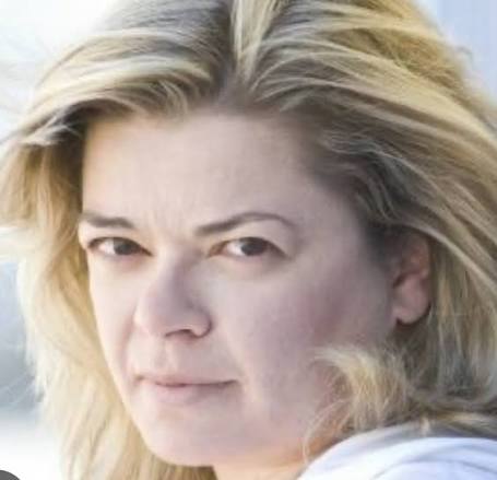 Με χαρά την Πέμπτη 10-11 το βράδυ περιμένω στον ΣΚΑΪ τη Βίβιαν Ευθυμιοπούλου @vivian_e. Μια ουσιαστική κουβέντα για την πολιτική. Για τα κόμματα σήμερα, για την κυβέρνηση και την αντιπολίτευση για τον