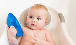 Clean under his arms and between his fingers, then clean his legs and toes. 3 Tips For Babies That Don T Like Bathing Blog Nuby
