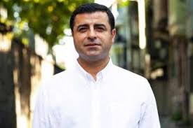 Zaza kökenli olan selahattin demirtaş 10 nisan 1973'te elazığ'ın palu ilçesinde dünyaya geldi. Selahattin Demirtas Kimdir Selahattin Demirtas Ne Zaman Tutuklandi Evrensel