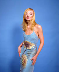 Ей было 7 лет, когда публика впервые услышала ее голос. Kristina Orbakajte Filmografiya Biografiya Foto