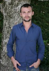 Hit the tweet button at the top ↑ 2. Robinson Stevenin S Biography Wall Of Celebrities