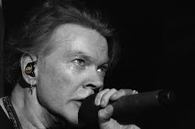 Ellie Goulding Lyrics "I Need Your Love" (with Calvin Harris) I need your  love I need your time When everything's wrong You make it right I feel so  high I come alive