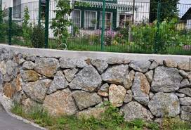 Betonfundament Auf Natursteinmauer Bitte Um Hilfe Garten Hausbau Beton