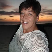 What wedding decorations can be donated for a floral themed wedding?