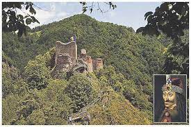 Ţepeş a şi extins cetatea foarte mult. AdevÄrata Cetate A Lui Vlad ÈepeÈ Cetatea Poienari Authenticmagazin Com