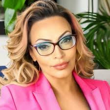 Beth Elletson, Founder of Abe, Enabling IQ for your Career choices