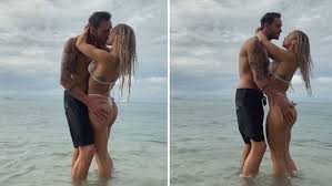 I'm so happy to welcome you to my website! Video Tammy Hembrow Shares Steamy Snog With Boyfriend Matt Poole Daily Mail Online
