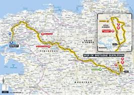 The riders will hit the top for the first time with 17.5 km to go, then do a loop before hitting the climb once more. Stage 6 Tour De France 2018