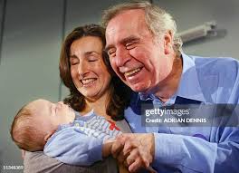 1,001 Lisa Dennis Stock Photos, High-Res Pictures, and Images