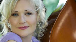 Australian Jazz vocalist/bassist Nicki Parrott performs live KSUT session,  Durango Cool Jazz shows