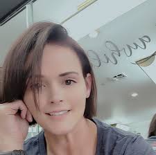 Does anyone know of any charities that have bibs for the Bank of America  Chicago Marathon?