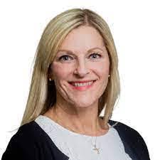 Amber Muehl's Instagram, Twitter & Facebook