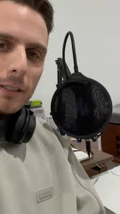 This week we have the pleasure of speaking with Jed Berger, Global Chief  Marketing Officer of @footlocker. Jed's episode is a little different than  our others. He has had a pretty standard