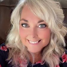 Oscar (my dialysis machine 😁) treated me good last night but tried act up  in the end. He fought back