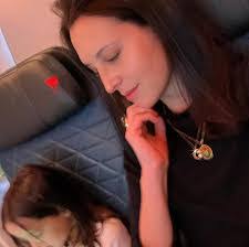 Casey Marks's Instagram, Twitter & Facebook