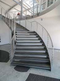 Wangentreppe In 2020 Treppe Treppenbau Bilder