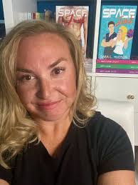 Carey Weir's Instagram, Twitter & Facebook