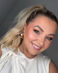 Georgia Horne Makeup Artistry (@georgiahornemua) • Instagram photos and  videos