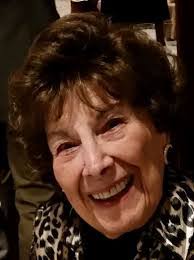 Alyson Moy's Instagram, Twitter & Facebook