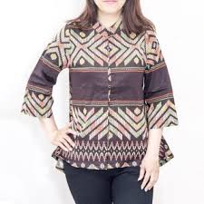 Model baju batik dapat dijadikan model baju yang beragam dan bervariasi. Cv12 Baju Batik Wanita Atasan Lengan Panjang Model Pita Samping Bahan Katun Strecth Adem Dan Halus Shopee Indonesia