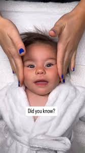 Thank you for this adorable video from the amazing @daeglostudio A recent  study found that daily massage can significantly reduce crying and  fussiness in babies! By incorporating gentle massage into your little