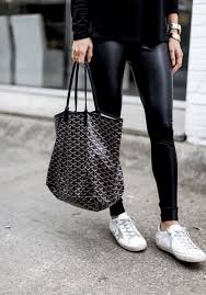 How To Style The Faux Leather Commando Leggings For The Weekend Shiny Leggings Outfit Faux Leather Leggings Outfit Faux Leather Pants Outfit