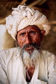 Old Man In Rajasthan With Grey Beard And White Turban Alan Scullard Photographs Of People Interesting Faces Pictures Of People