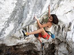 Cette année les championnats du monde d'escalade on lieu en france et plus précisément à accorhotels arena (anciennement bercy). Oriane Bertone Wikipedia