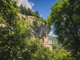 From mapcarta, the free map. How To Visit The Sanctuary Of Madonna Della Corona In Verona